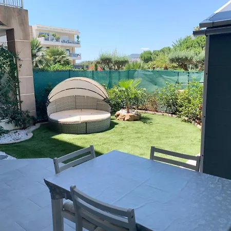 Charmant Studio Avec Jardin Apartman Antibes